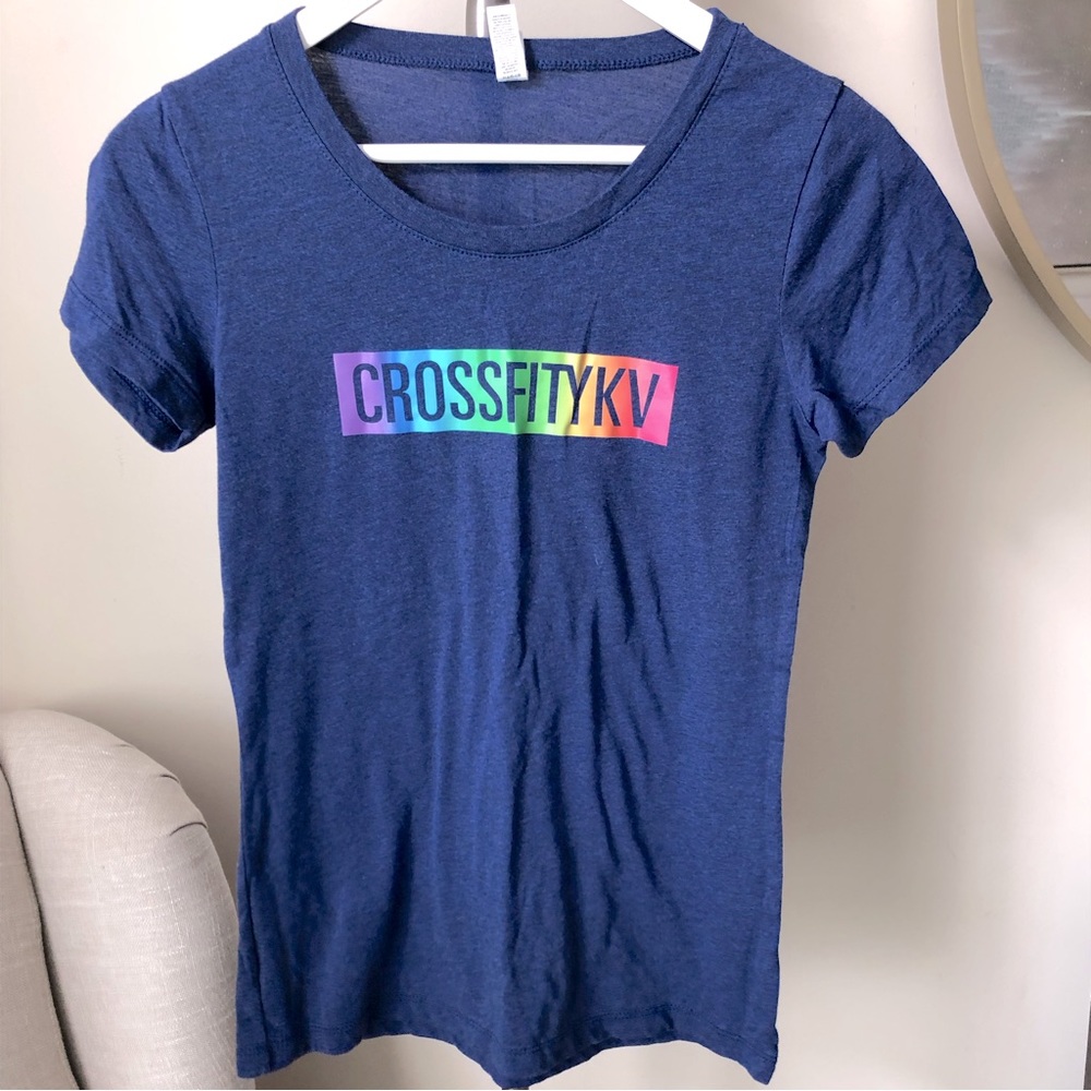 Rare Sz M CrossFit YKV Yorkville Toronto Rainbow T-shirt Navy Blue Long Top